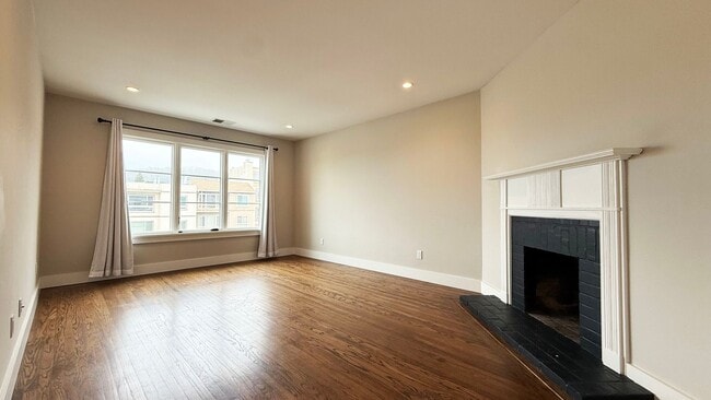Primary Photo - 1435-1437 19th Avenue