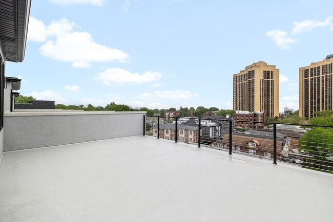 Building Photo - 240 Columbia Ave
