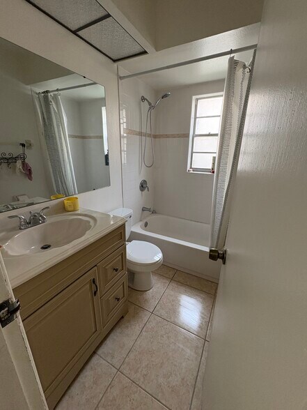 Building Photo - 8611 Misty River Ct