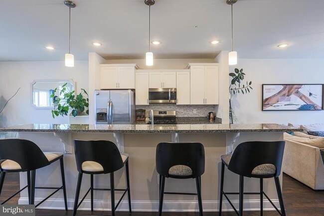 Building Photo - 7104 Druce Way