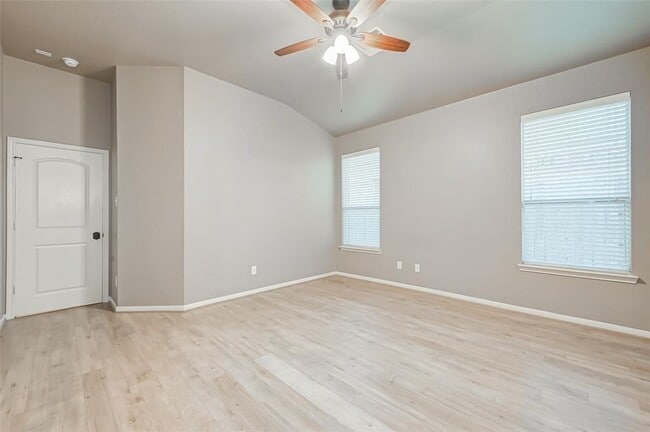 Building Photo - 2439 Marquette Trail