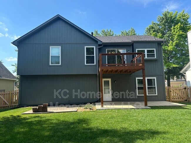 Building Photo - 18800 W 164th St