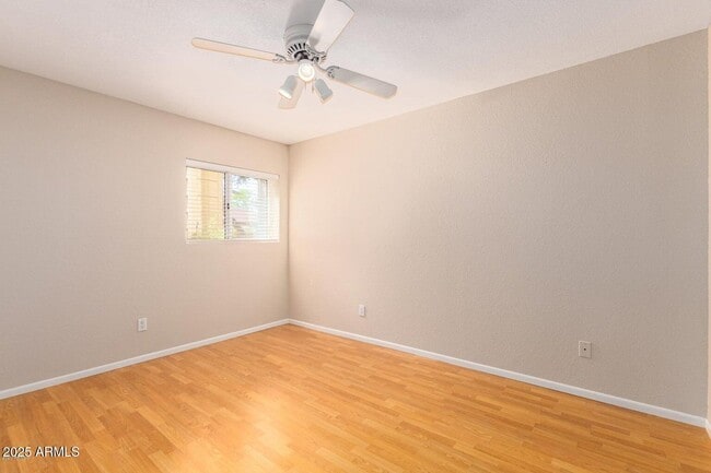 Building Photo - 2780 W Kent Dr