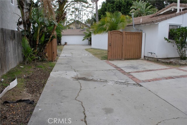 Building Photo - 7055 Corbin Ave