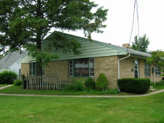 1811 S Alpine Rd - 1811 S Alpine Rd Rockford IL 61108 | Apartment Finder