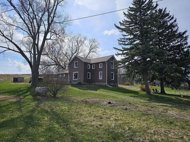 Building Photo - 1046 E Hinchman Rd