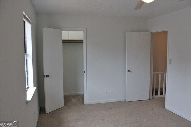 Building Photo - 116 Jackson Dr