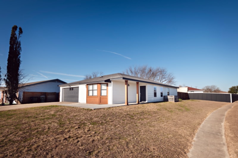 Primary Photo - 2700 Terry Dr