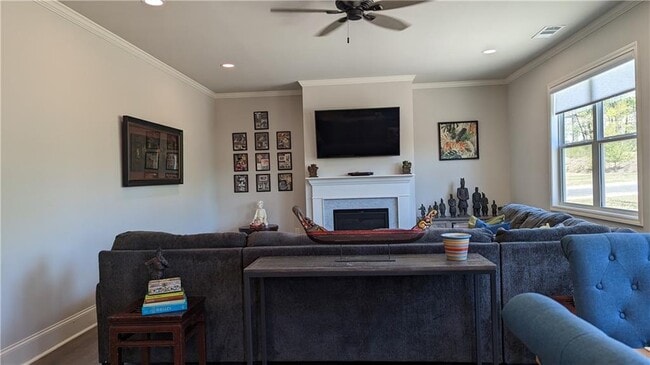 Building Photo - 6870 Rambling