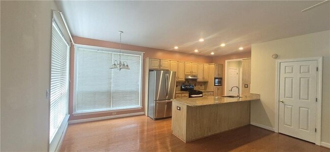 Building Photo - 4937 Chalden Ln NE
