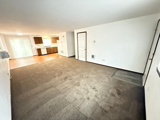 Building Photo - 1807 S 7th Ave