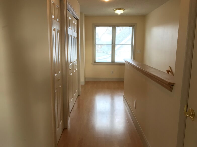 400 Herr 2nd Floor Hallway - 400 Herr St