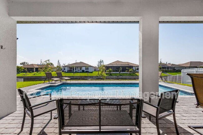 Building Photo - 318 SE 15th Terrace