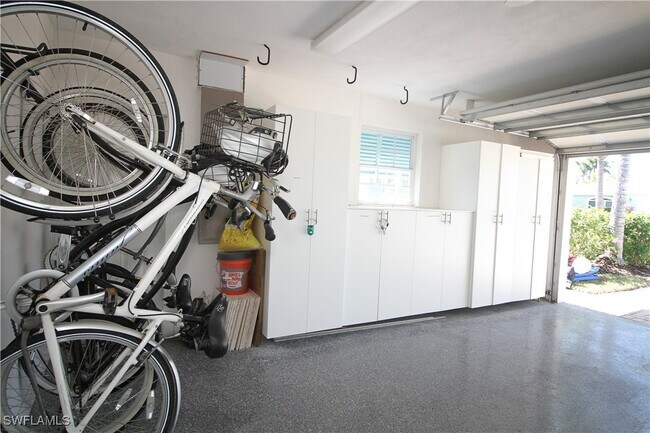 Building Photo - 1645 Mullet Ct