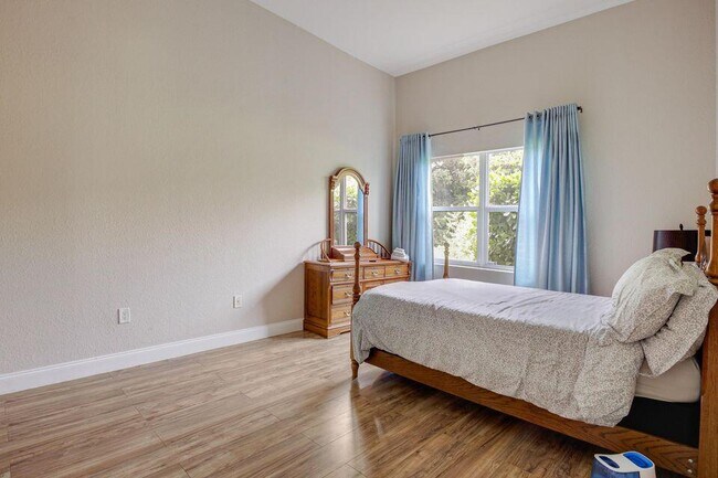 Building Photo - 14094 43rd Rd N