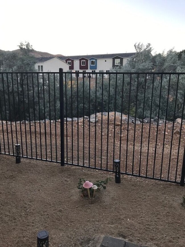 Building Photo - New Townhome in Great Community