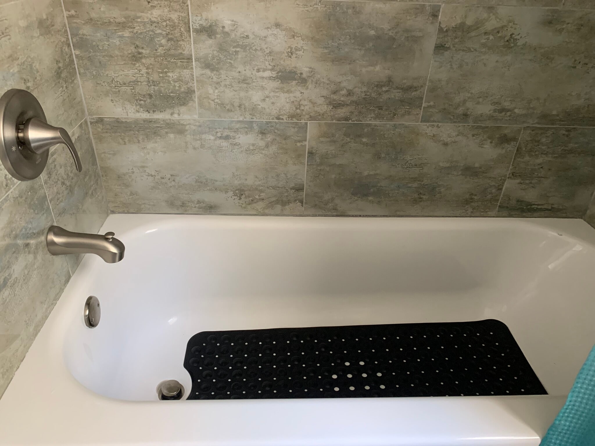 Building Photo - 5330 Bayshore Ave