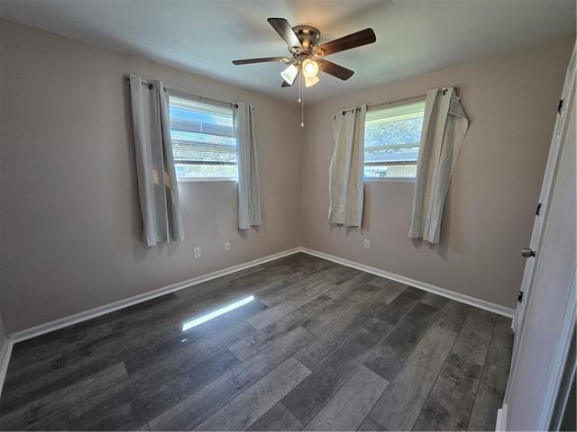 Building Photo - 10483 River Rd