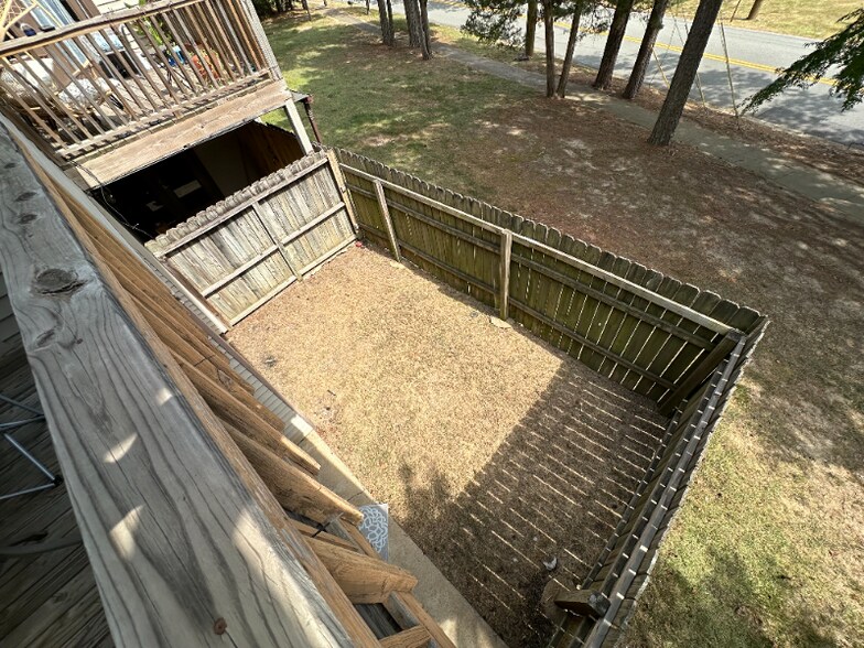 Building Photo - 12100 Rainwood Rd