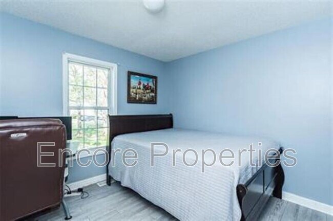 Building Photo - 209 Edward Ct