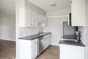 Building Photo - 16955 Garcia Way W
