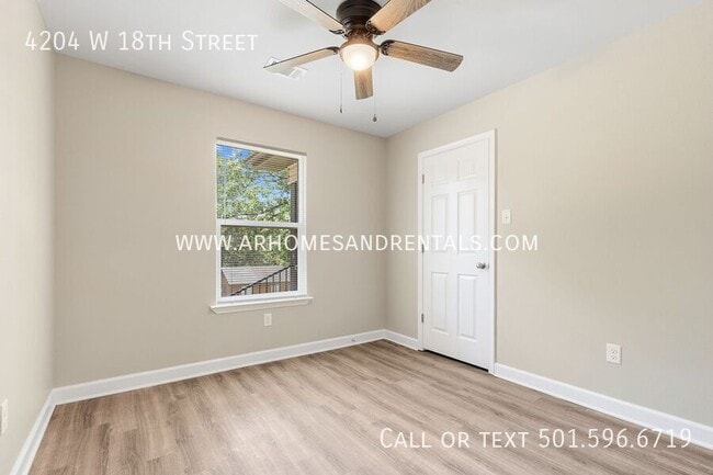 Building Photo - 4204 W 18th St