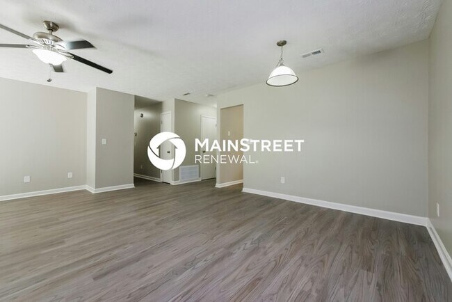 Building Photo - 3 Bedroom Pet-Friendly Home in Jonesboro, GA with Main Street Renewal