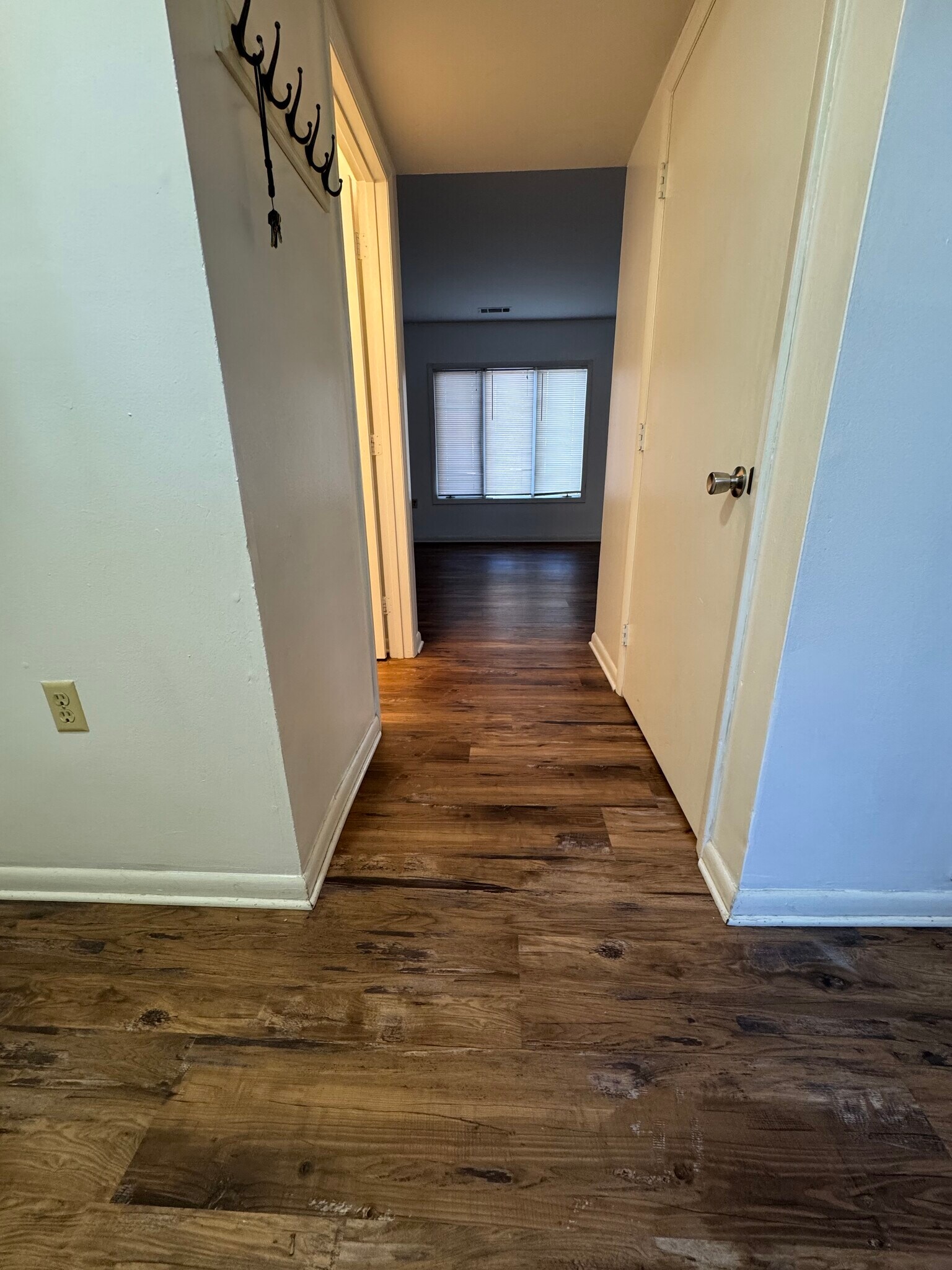 Building Photo - 334 Shenandoah Cir