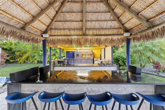 Building Photo - 9040 SW 110th Ave