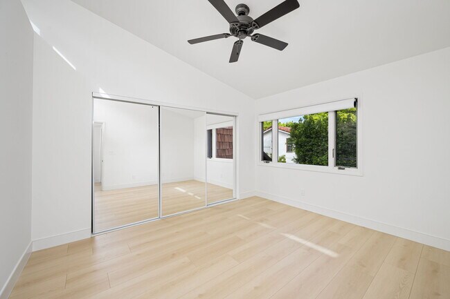 Second upstairs bedroom with views - 518 Euclid St
