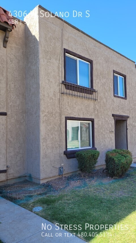 Primary Photo - Fully Remodeled 4 Bed Town Home 43rd Ave &...