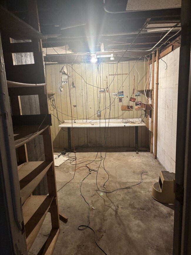 Building Photo - Coming Soon!