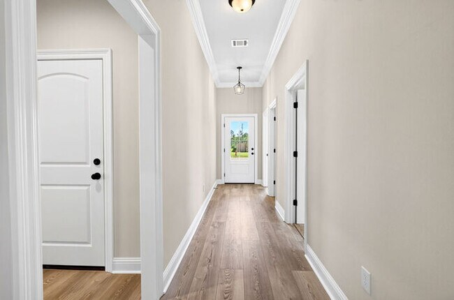 Building Photo - 7719 Claymont Cir
