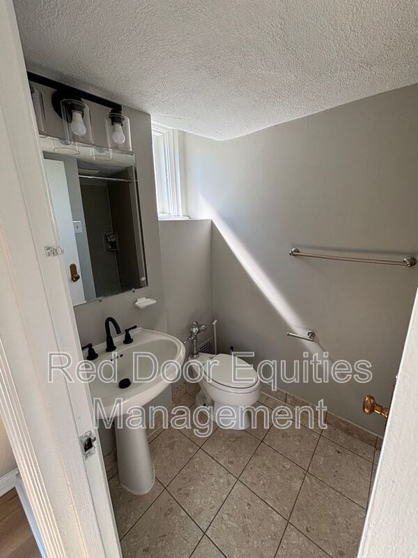 Building Photo - 123 N Broad St