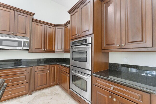 Building Photo - 12945 Pennell Pines Rd