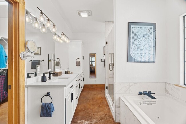 Building Photo - 102 Camm Lary Cir