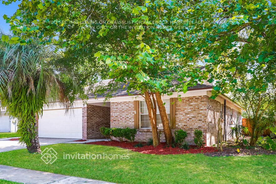 Building Photo - 7362 Boysenberry Ln N