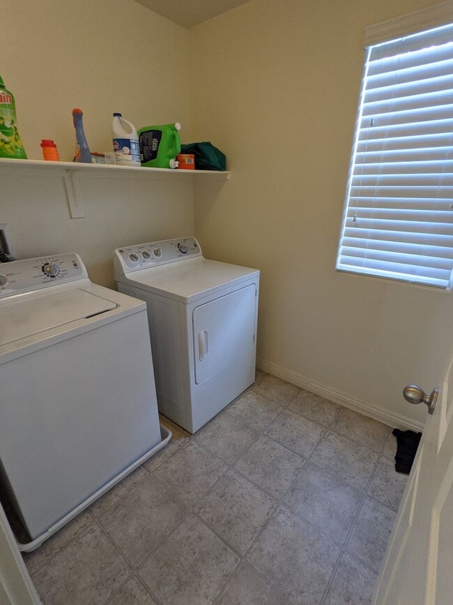 Building Photo - 7660 Ashby Gate St