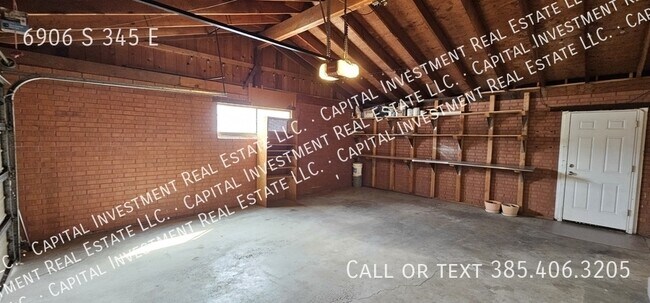 Building Photo - 6906 S 345 E