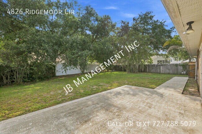 Building Photo - 4826 Ridgemoor Cir