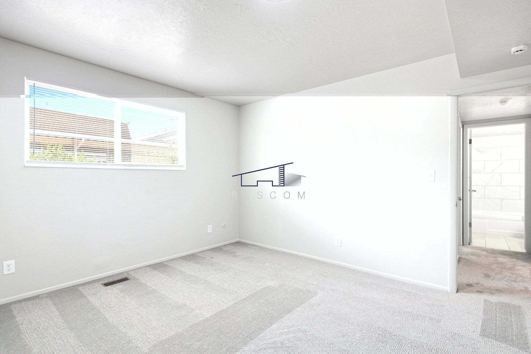 Building Photo - 445 W 4900 S