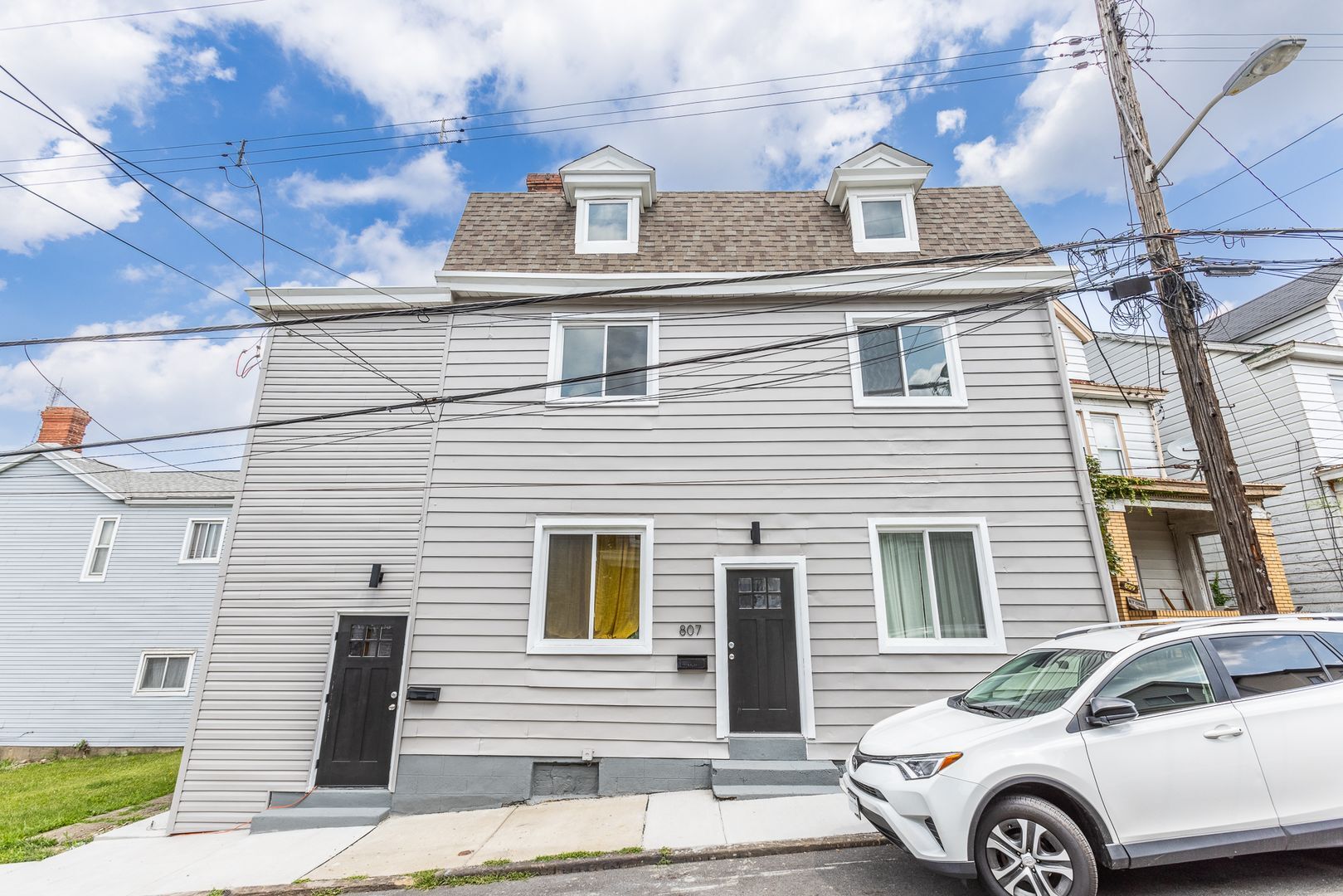 Building Photo - 807 Eureka St