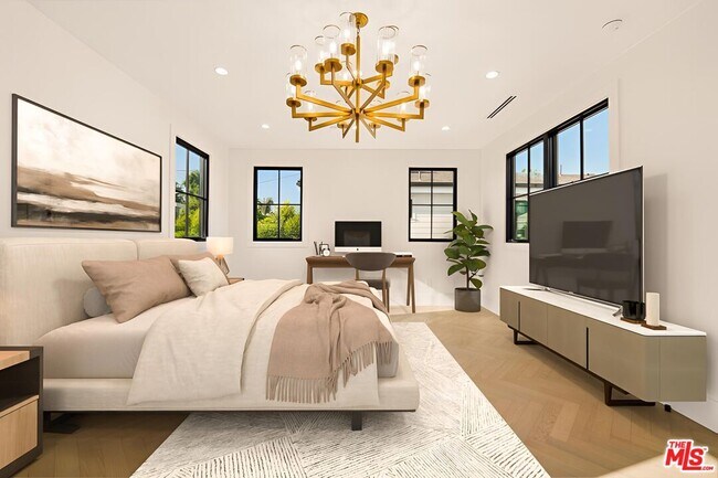 Building Photo - 4539 Longridge Ave