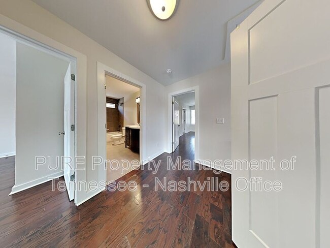 Building Photo - 303 Gatewood Ave