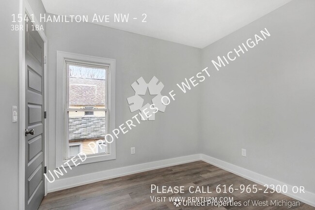 Building Photo - Available Now | Recently Remodeled 3 Bedro...