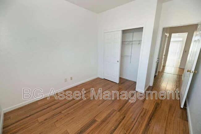 Building Photo - 295 Avalon Cir