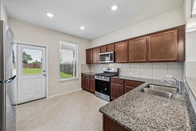 Building Photo - 239 Zuma Dr