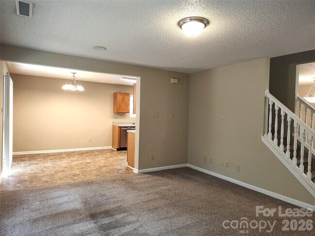 Building Photo - 2038 Dunsmore Ln