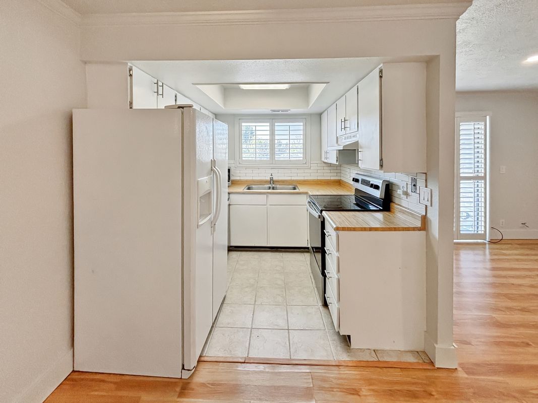 Building Photo - 4650 Quail Park Dr