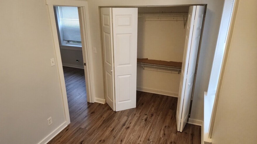 Building Photo - 1211 Highland Ave